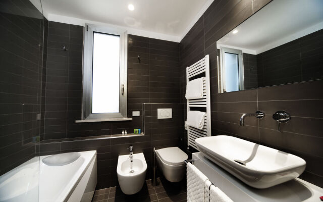 Q Hotel