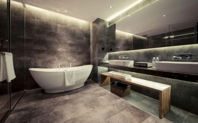 Qianna Qianxun Hotel