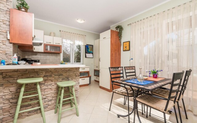 Nice Apartment in Rab With Wifi and 2 Bedrooms