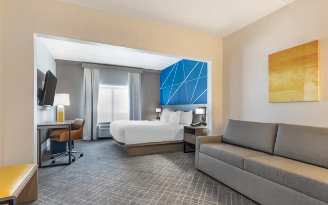 Comfort Inn & Suites Frisco East - McKinney
