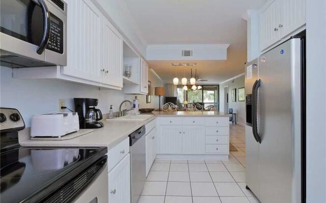 Hibiscus 201D - Two Bedroom Condo