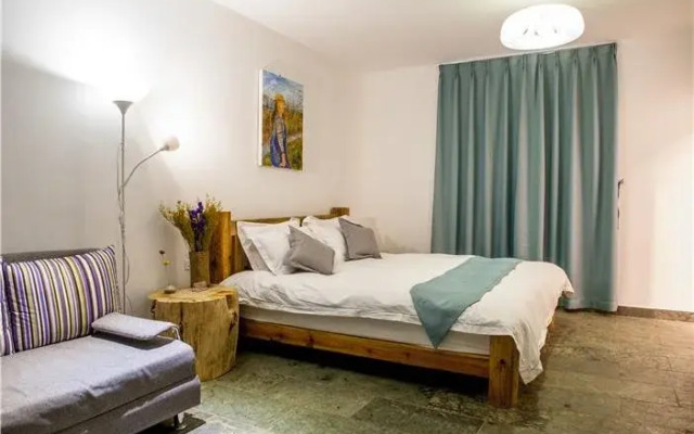 YiHai ZhuYuan Boutique Inn