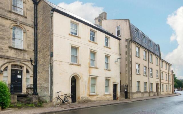 The Courtyard Cirencester
