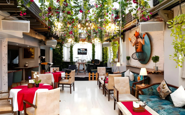 Bloom Boutique - Bandra
