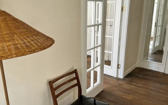 Shanghai Hills& Art Suite 15