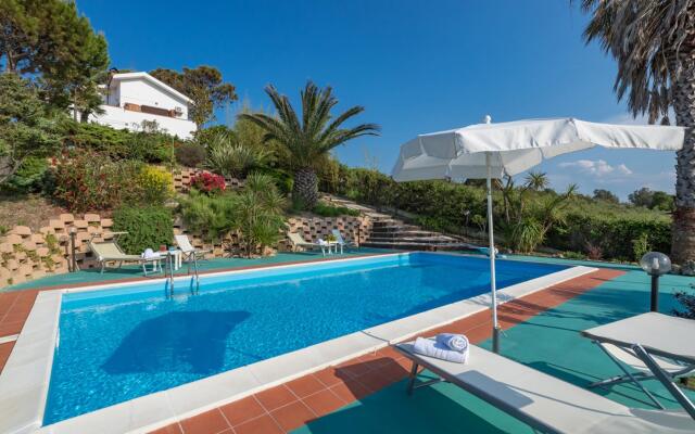 RIPARI DI GIOBBE 6&2, Emma Villas