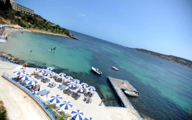 Seafront Apartment Spinola Bay