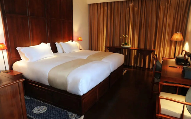 Zeyun Hotel