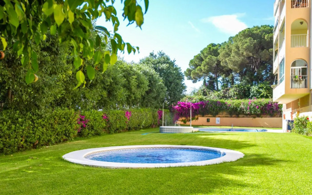 Ceibo Centro Plaza Banús Suite Apartment