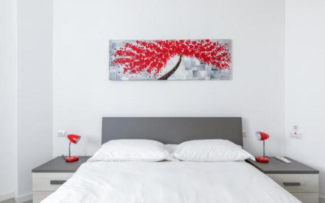 Piazza De Angeli M1 Comfortable Flat with Balcony