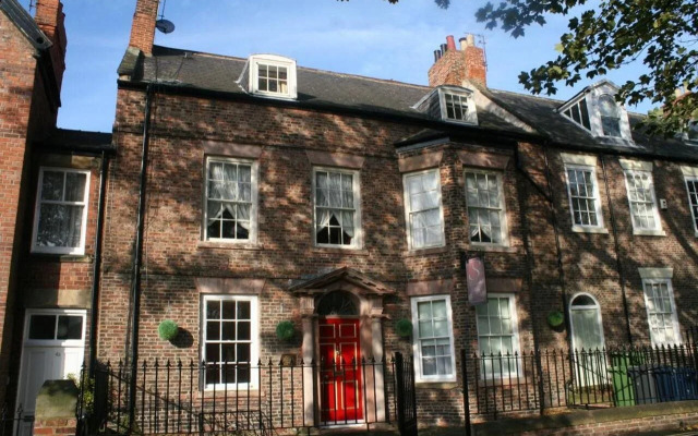 Sir William Fox Hotel