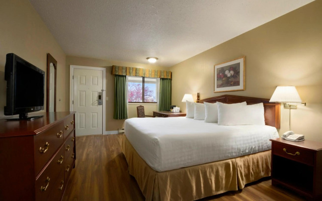 Days Inn by Wyndham Vernon