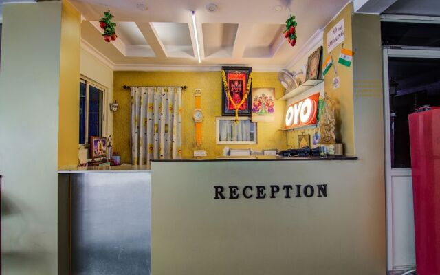 OYO 14910 Sri Ganesh Swathi Residency