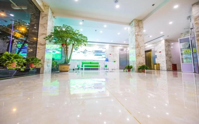 GreenTree Inn Chuzhou Langya Mountain Scenic Area Xijian Road Business Hotel