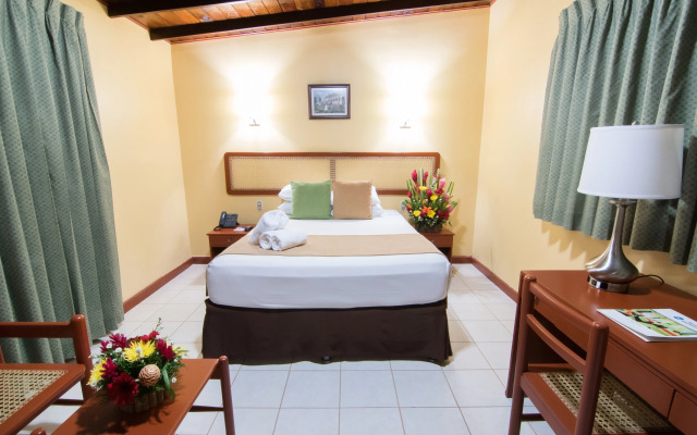 Best Western Las Mercedes Airport