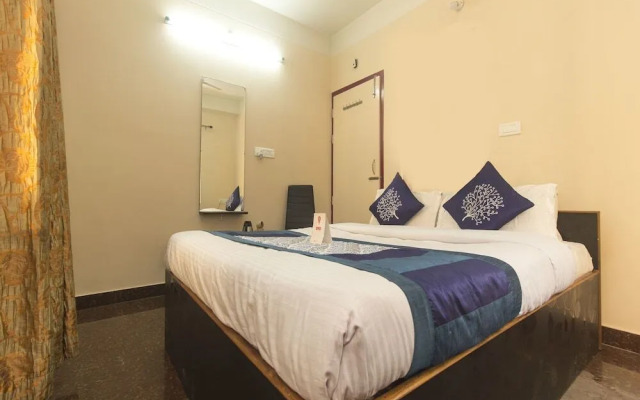 Sky Line Lodge by OYO Rooms
