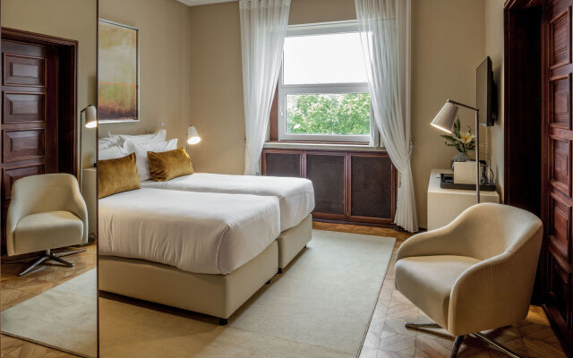Luzeiros Suites