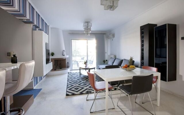 Glyfada, Modern Minimal Apartment