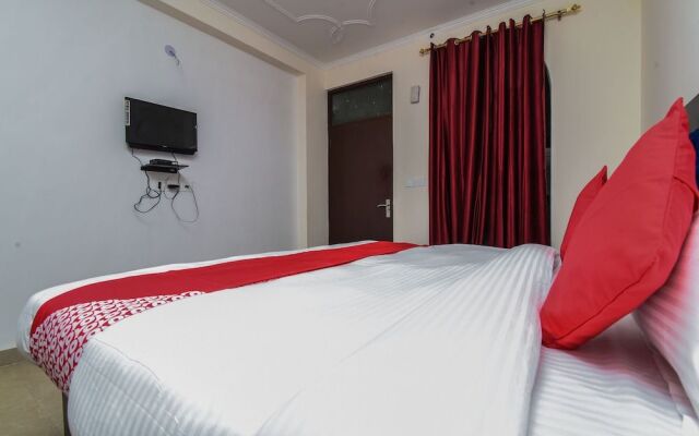 OYO 22978 Larch Western