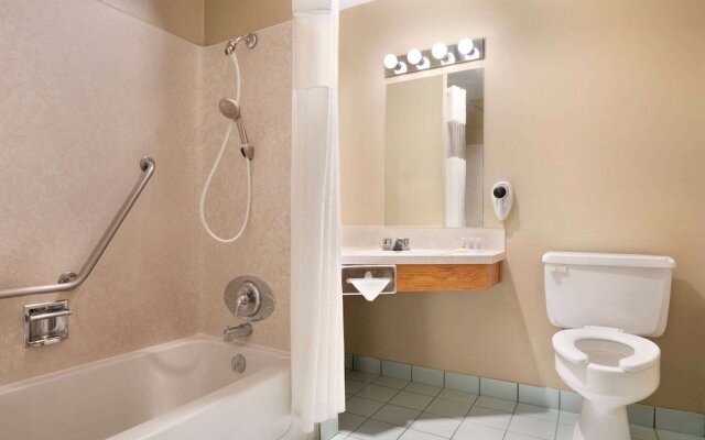 Days Inn - Nanaimo