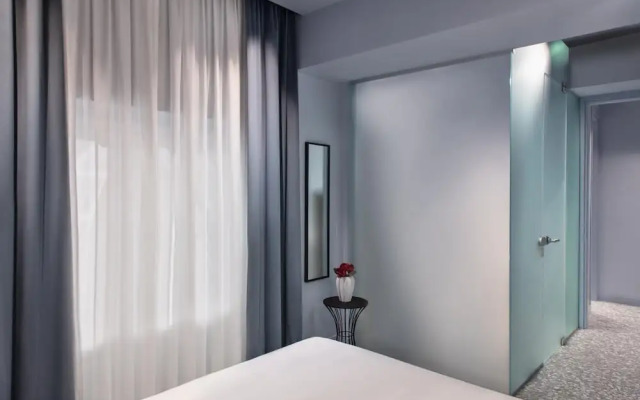 Lady Rose Class Suite