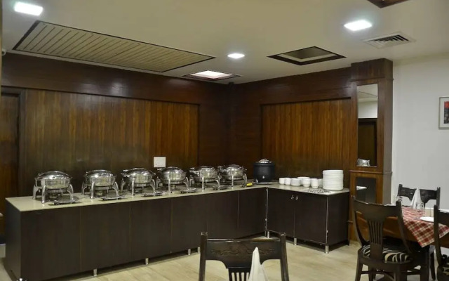 Best Western Bhawani'z Paradise