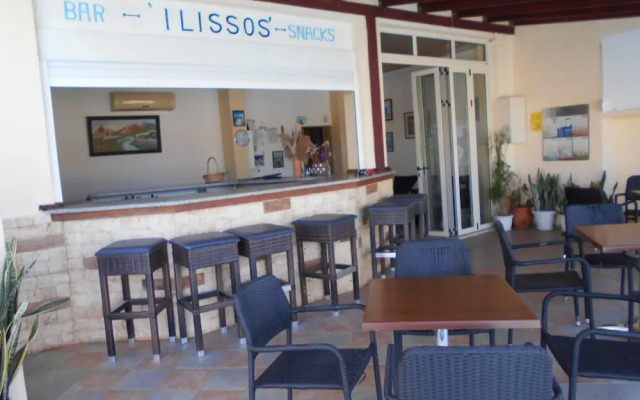 iLissos Apartments