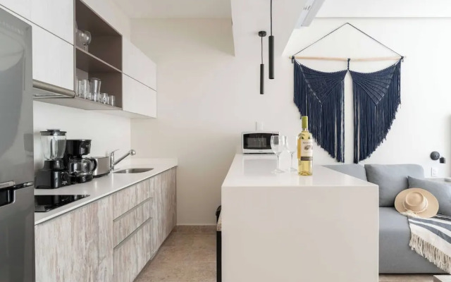 Practical and Cozy AZ Studio! Close to Everything!