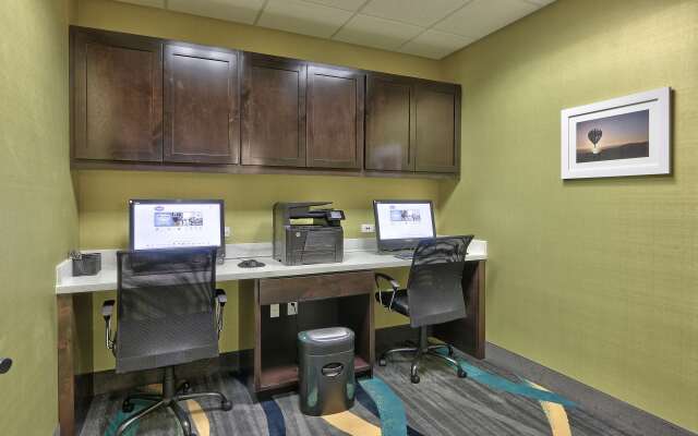 Hampton Inn & Suites Albuquerque Airport