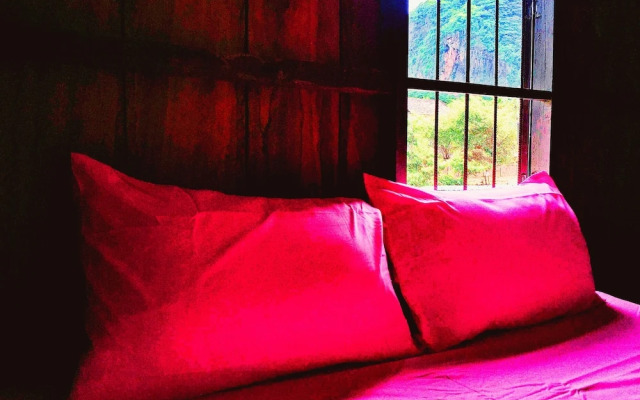 Family Batcave Homestay - Hostel