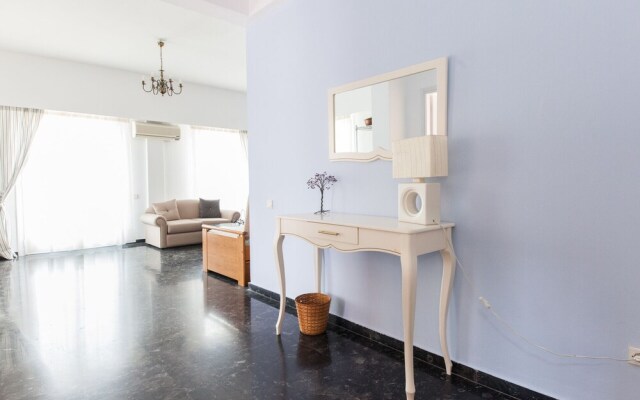 Spacious New apt w View in Agia Varvara