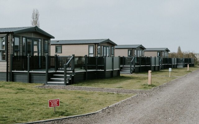 Brackenborough Lakes Resort