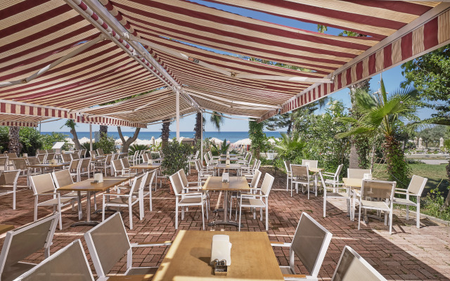 Seaden Corolla Hotel