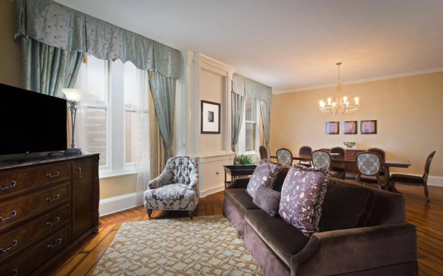 The Roosevelt New Orleans, A Waldorf Astoria Hotel