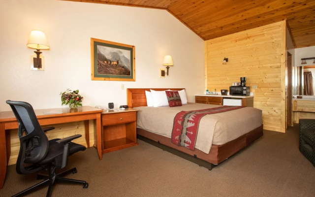 Flat Creek Inn