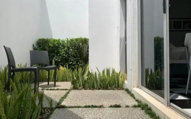 HP Twelve Accommodation