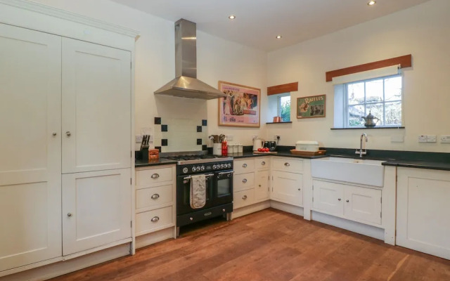 Woodlands Cottage