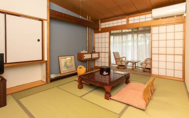 Oyo Ryokan Tsuki No Niwa Bandai Atami Onsen