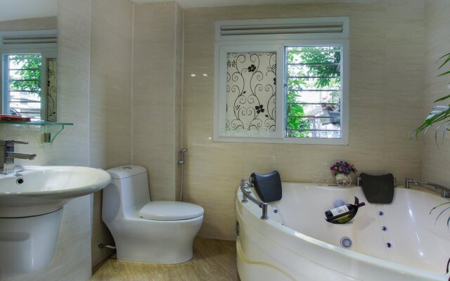 Luminous Viet Hotel