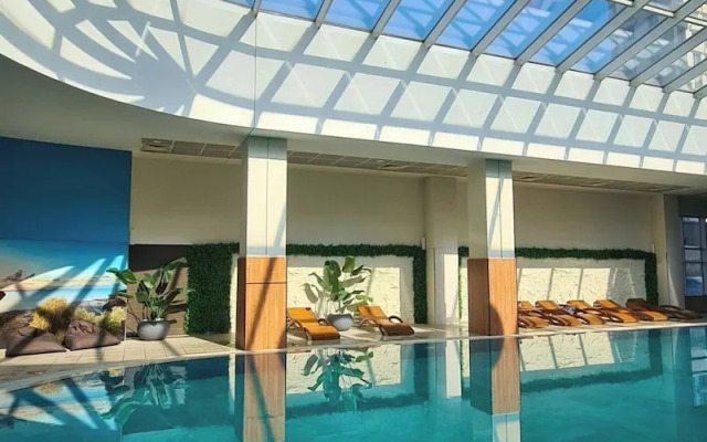 Luxury two Bedroom Condo & Pool, 3rd Floor