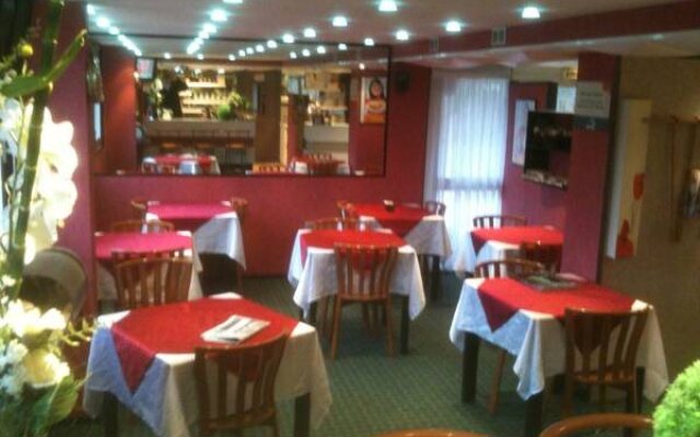ibis les Etangs des Moines