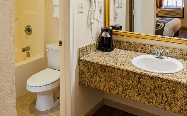 Quality Inn Biloxi Beach