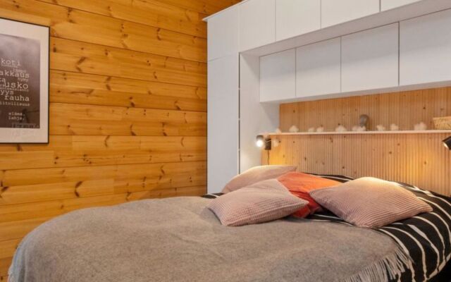 House  Inari