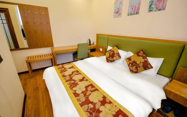 Chengdu Holly Hostel