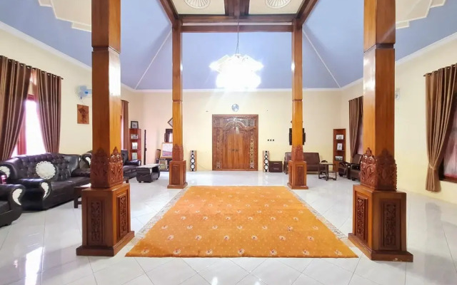 Joglo Dhepis Syariah Borobudur Magelang RedPartner