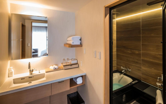 Kyoto Shinmachi Rokkaku Hotel grandereverie