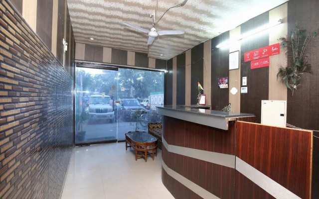 OYO 5906 Hotel Skyfox