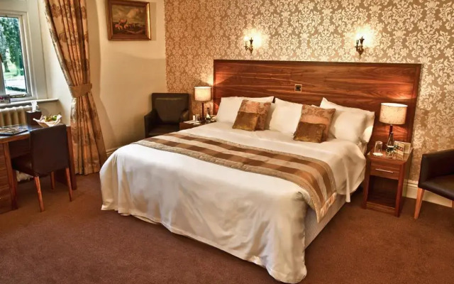 Classic Lodges - Bagden Hall Hotel