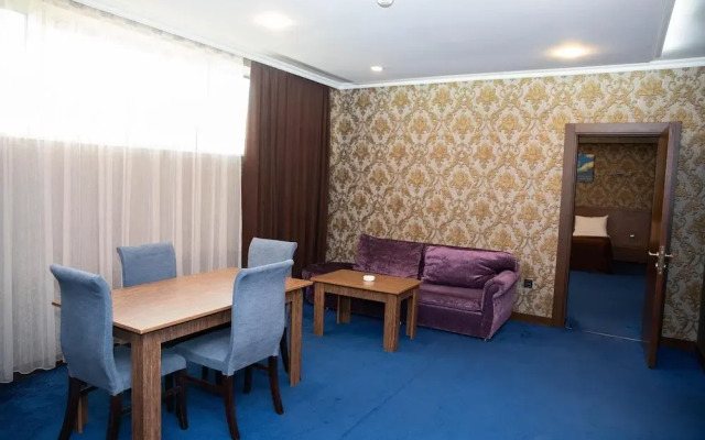 Caspian Buisness Hotel