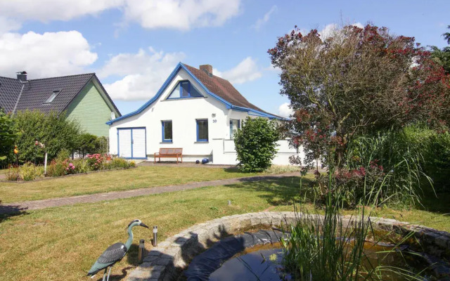 Holiday House, Barth